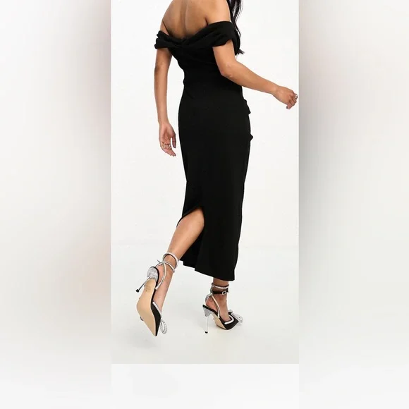 - Dress - Picture 4 of 4